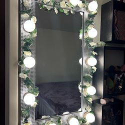Vanity Mirror with Lights 