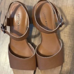 Size 7 Lucky Brand heels