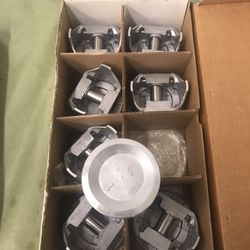 Piston Sets Chevy 350 & 327