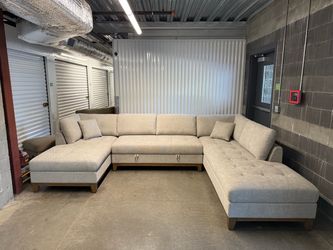 Brand New Thomasville Sectional Sofa Couch- Delivery Available