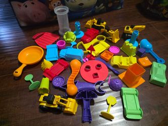Sand play toys and molds
