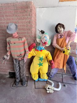 Freddy Krueger shorty  Texas chainsaw animatronics