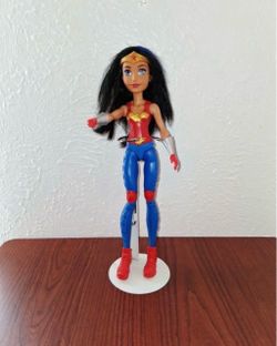 Mattel DC Comics Wonder Woman 12" Action Figure Doll
