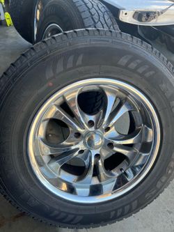 18inch rims & tires 265/70r18