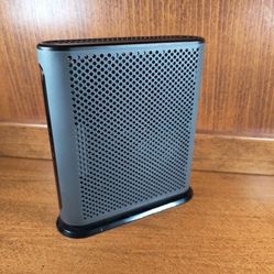 Motorola MB8600 DOCSIS 3.1 Ultra-High Speed Gigabit Modem 