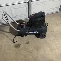 Husky 8 Gallon Air Compressor 