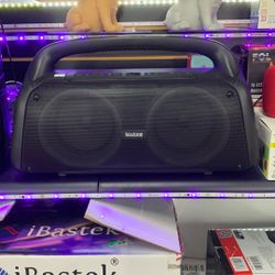 New Portable Speaker With Karaoke Included 