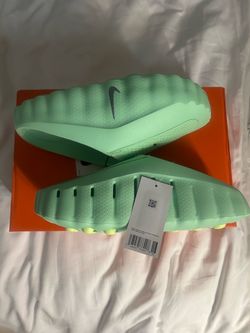 Nike mind slides Cucumber Calm available all sizes buy now 100% authentic