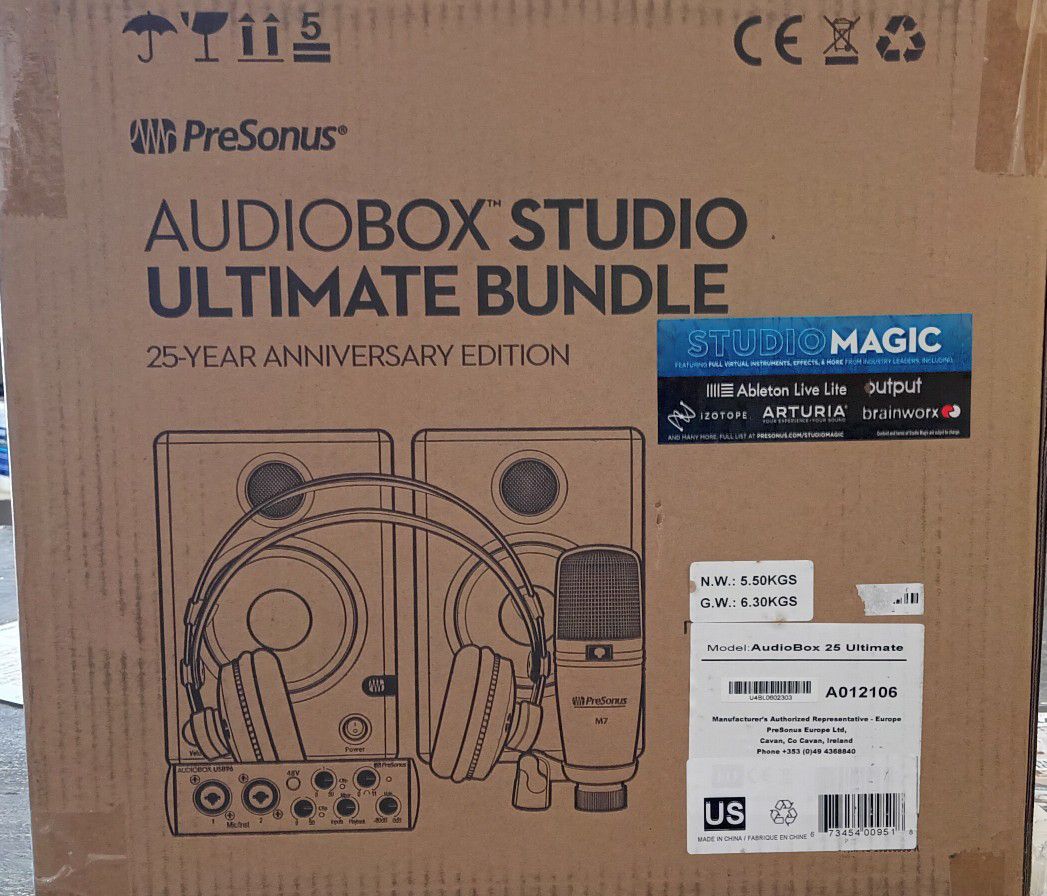 Studio Recording Bundle with Studio One Artist DAW Music Production Software