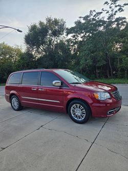2013 Chrysler town&country Touring