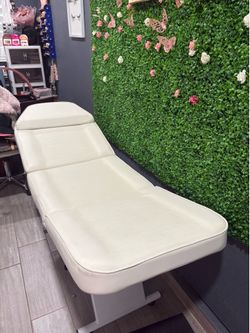 Massage bed, or for eyelash extensions,