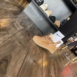 Ugg  Women Lomén  All Size5- 10