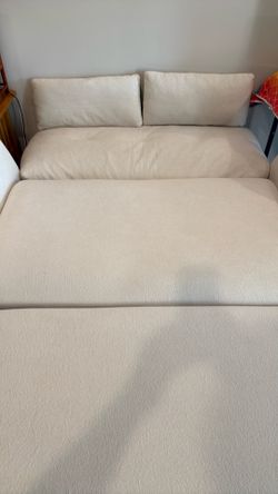 Bed and Couch In Excellent Condition
