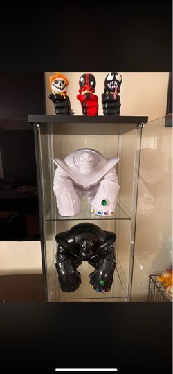 Sideshow Collectibles Thanos Vinyl Statues