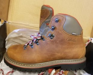 Cabela s size 9m women s vintage trail hiker hiking boots in Betty