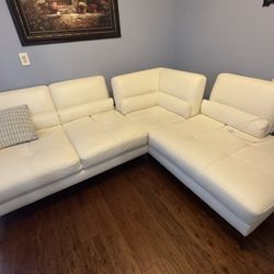 White Livingroom Section 