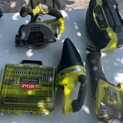 RYOBI Herramientas ( No Incluye Batería )