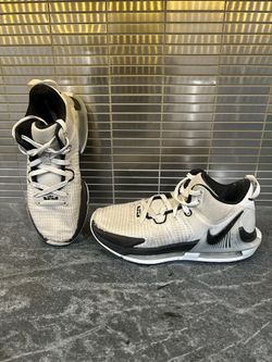 Youth Basketball shoes