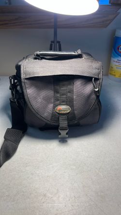 Lowepro EX140 With Carry Strap