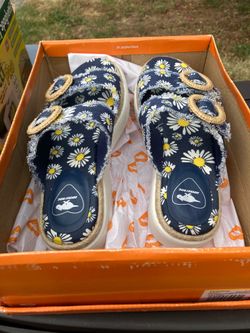 Women’s rocket dog sandals