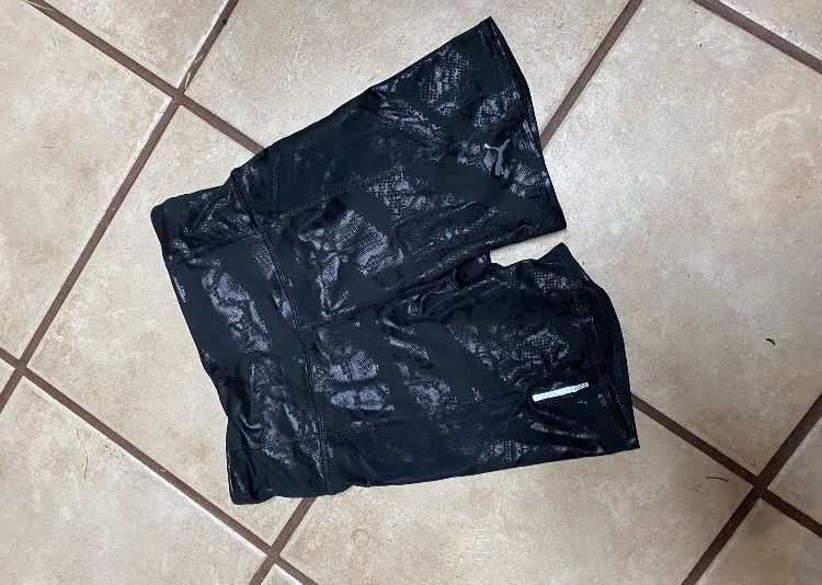 Woman’s Activewear Puma Shorts Size XS