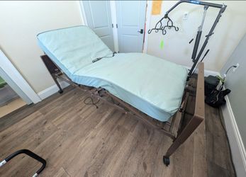 Adjustable hospital bed