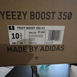 Yeezy 350 V2 Reflective beluga