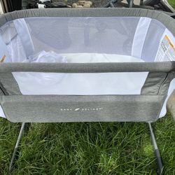 Baby Delight Bassinet 