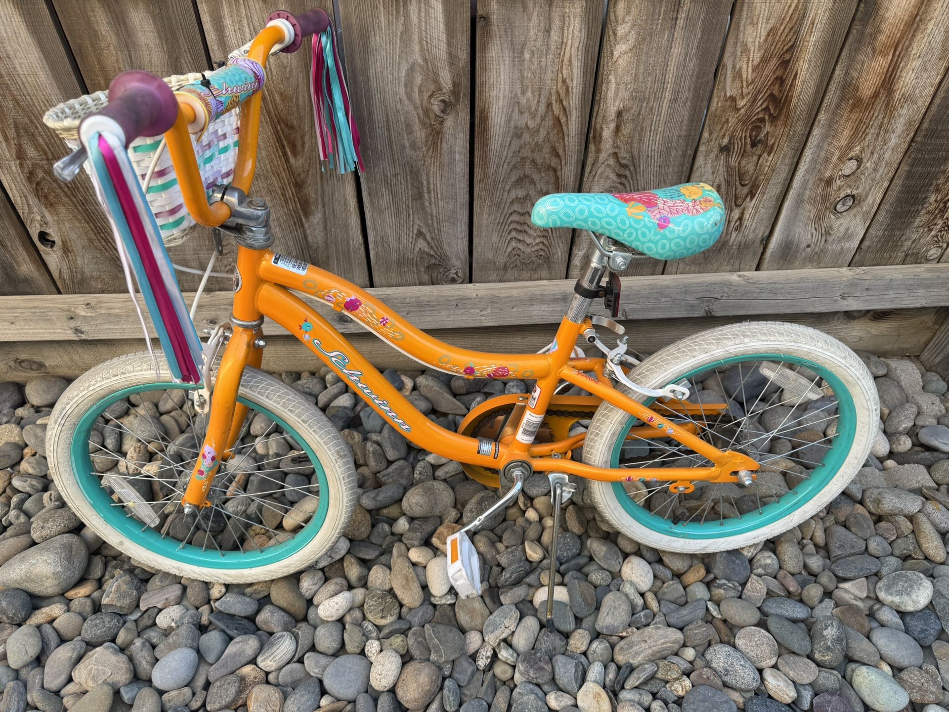 Girls 18inch Schwinn Bike 