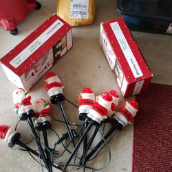 Santa 🎅 Path Light Christmas Decor 2 sets, 4 Lights Each, 8 Total