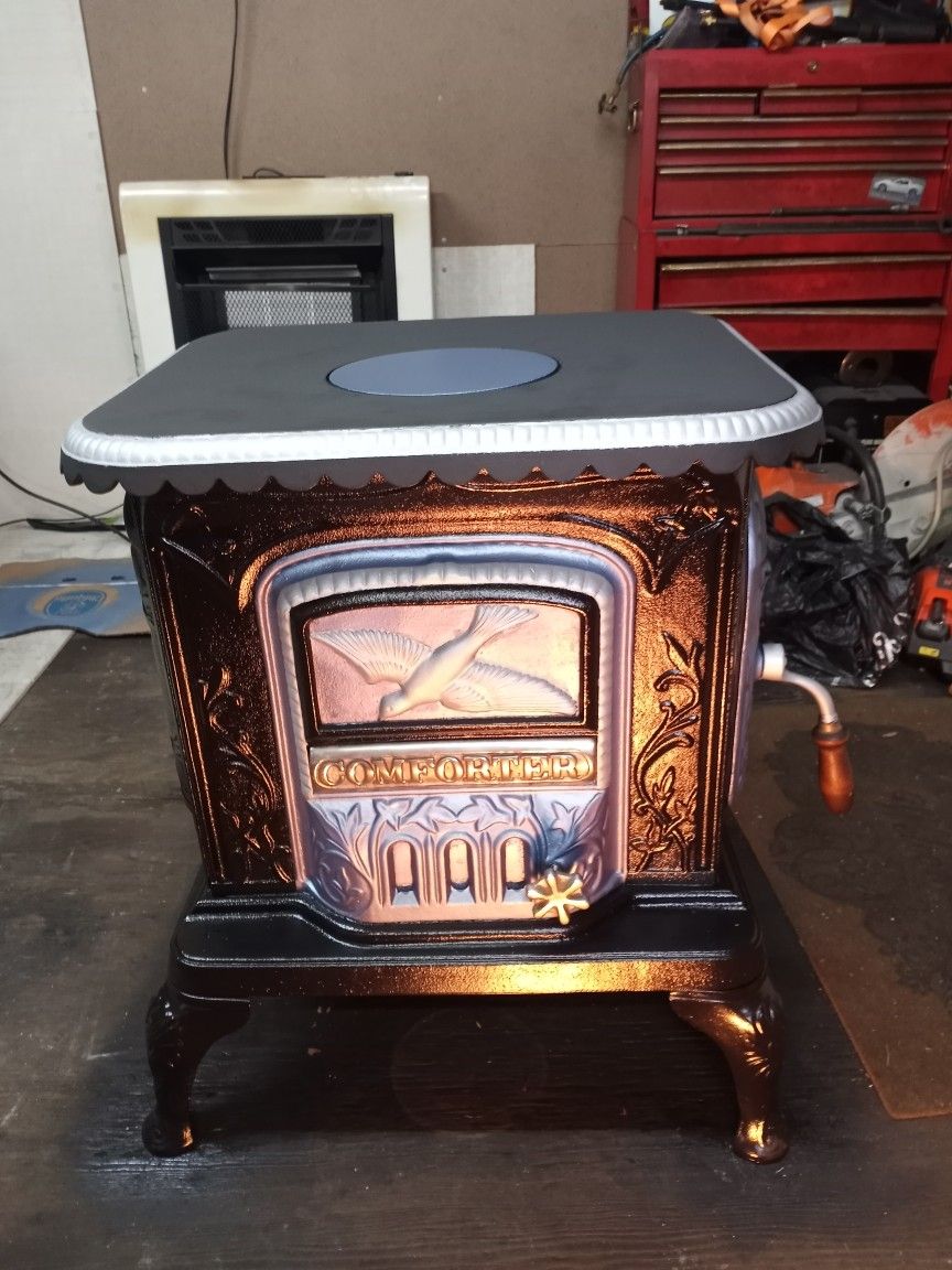 Comforter Wood Stove Excellent Condition Completely Restored 800$ for ...