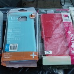 📱🤳📱 phone case old and new a variety of them one big black bag