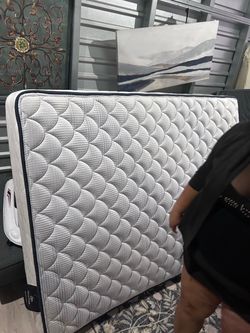 FULL SIZE MATTRESS