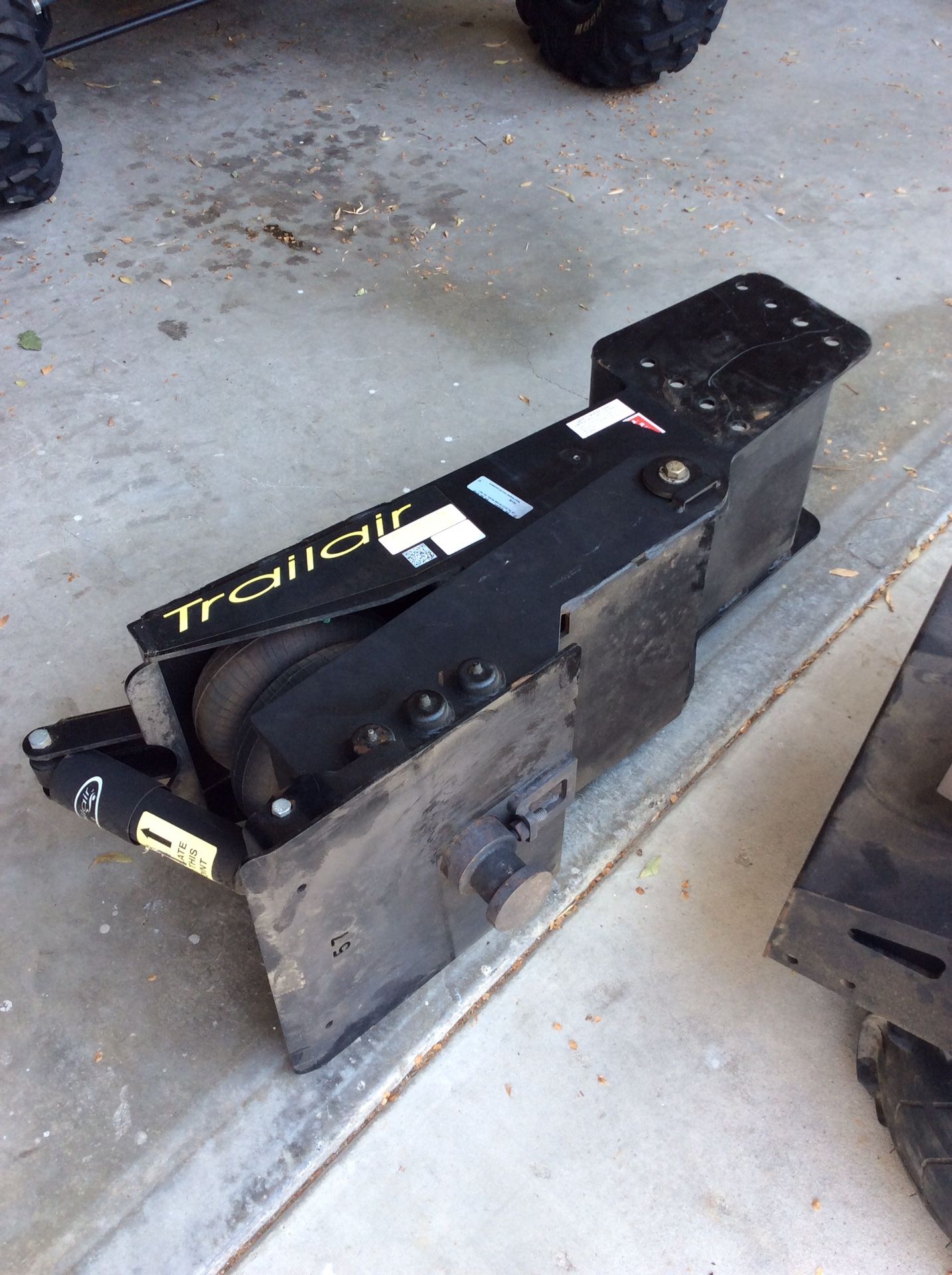 Trailair fifth wheel hitch for Sale in Chino, CA OfferUp