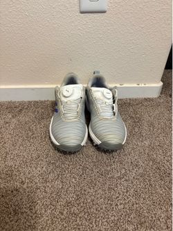 Size 5.5 adidas golf shoes