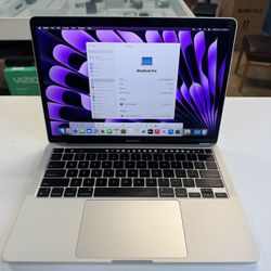 MacBook Pro Touchbar M1 8GB Ram 256 ssd Battery cycle 150