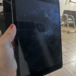 Apple Ipad READ DESCRIPTION 