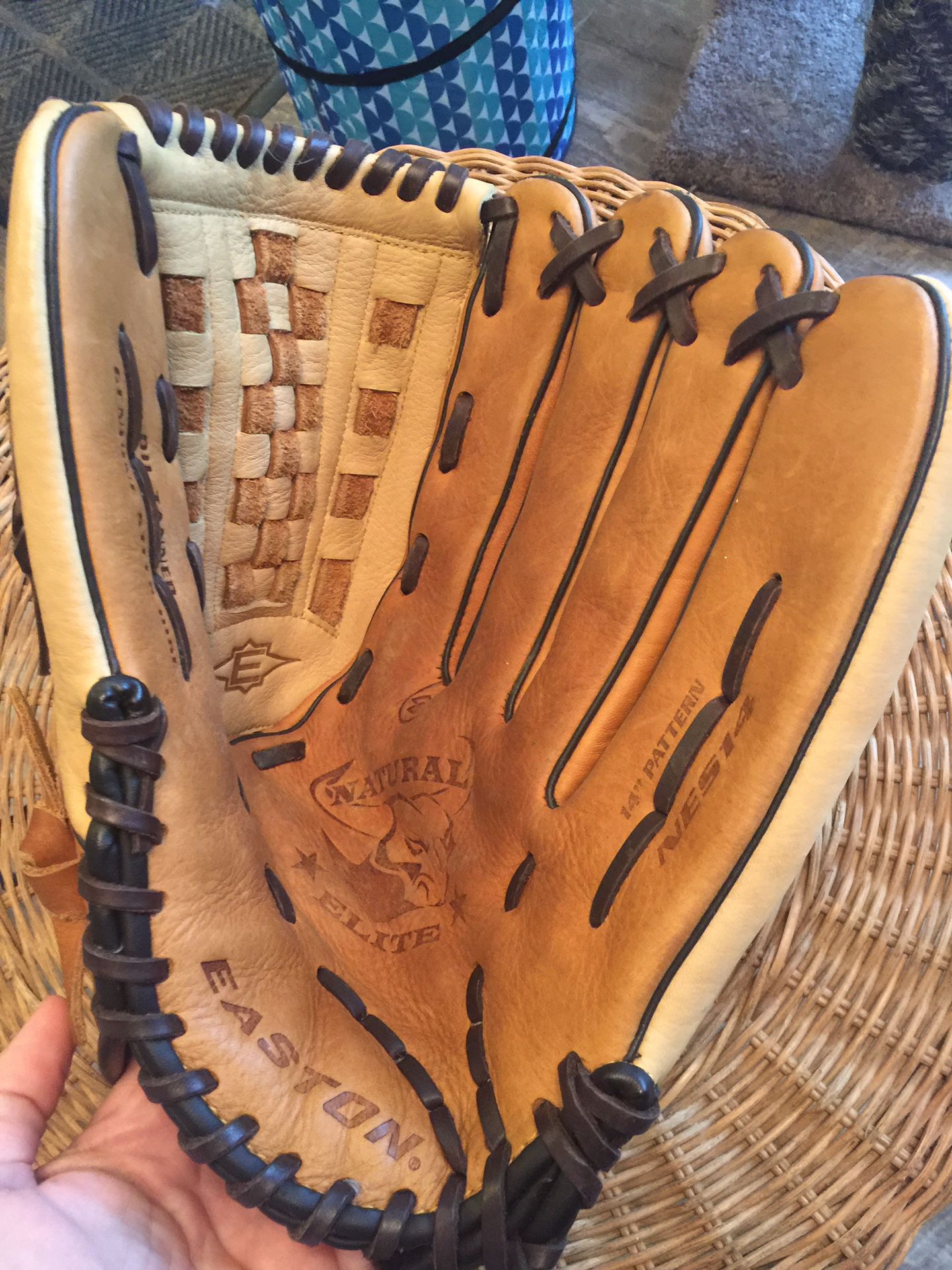Softball glove 14” right hand Easton