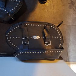 2005 Heritage Black Leather Saddle Bags 