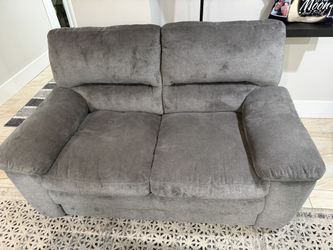 Loveseat & Couch