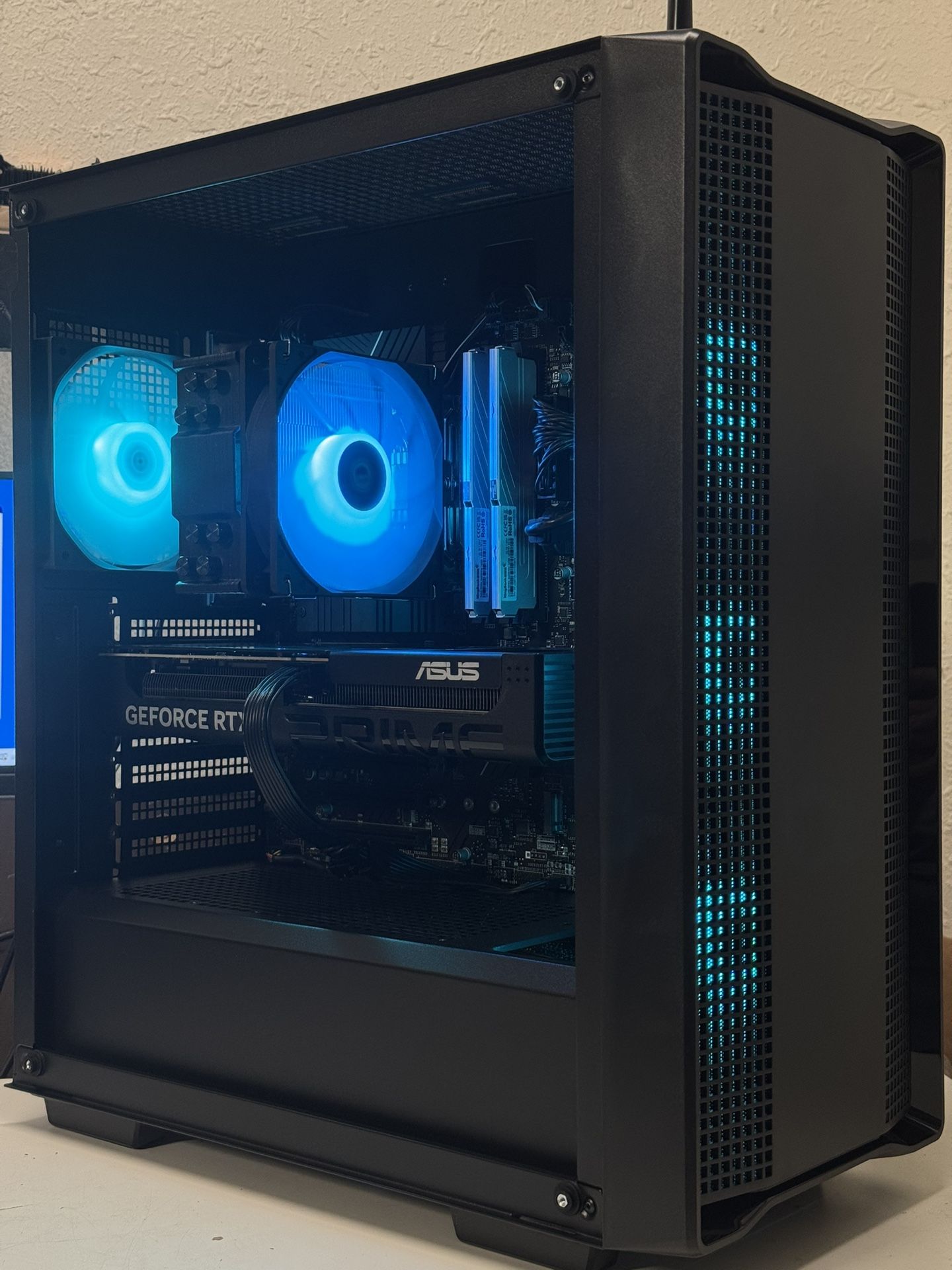 Intel i5-14400 / RTX 5060 TI Gaming PC