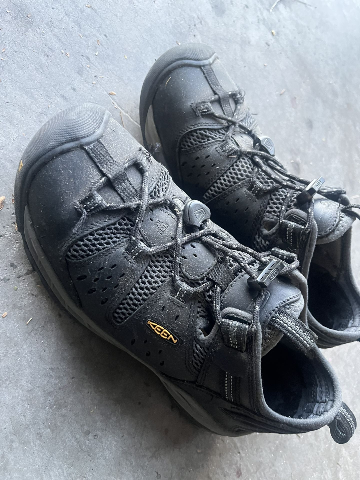 Keen Steel Toe Shoe