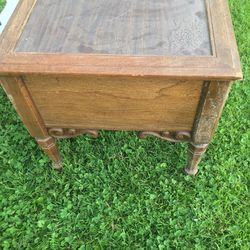 Side/end Table With Drawer