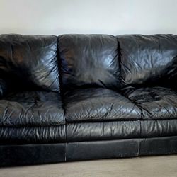 High Quality Leather Couch Very Comfortable.