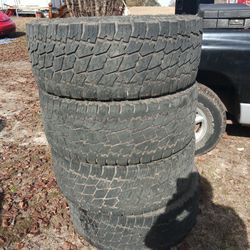35x12.50r20lt Nitto Grapplers $150