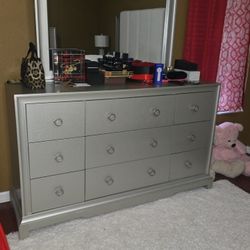 Bedroom Set