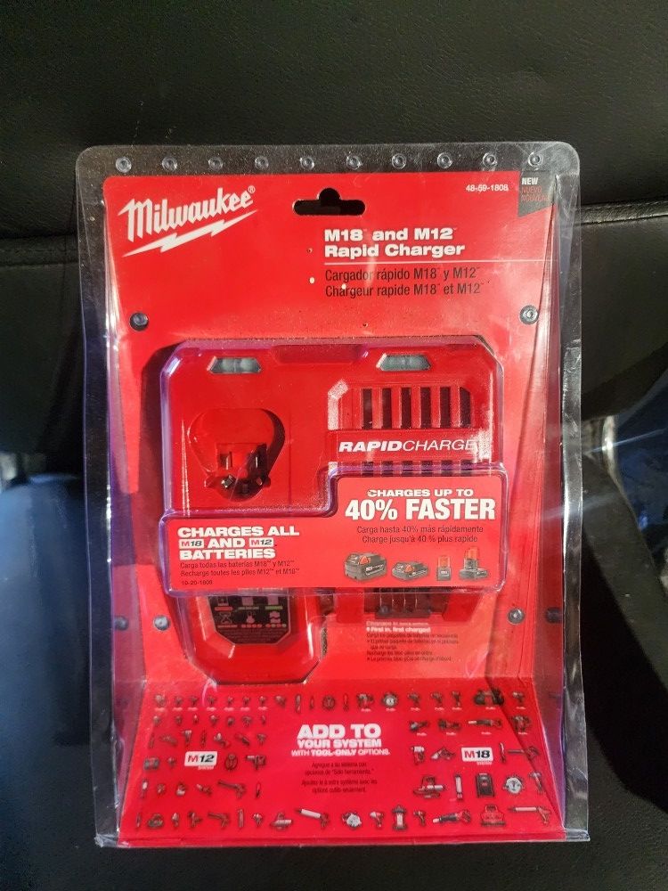 Milwaukee Charger Rapid
