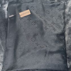 Louis Vuitton Scarf(black)