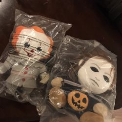 Halloween And It Plushies