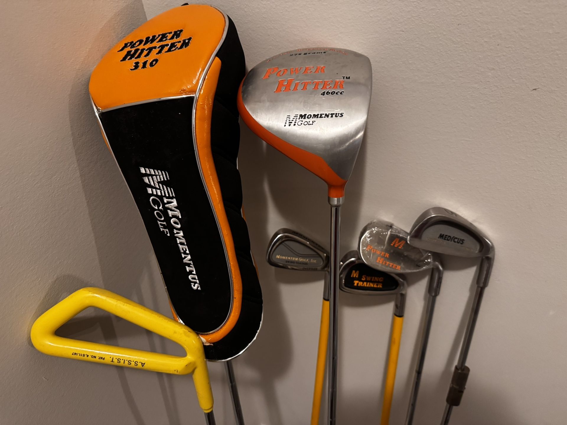 Momentus Medicus A.S.S.I.S.T Training Golf Clubs